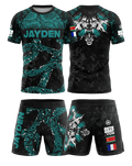 Vêtement MMA noir et turquoise avec motif loup, rashguard personnalisé et short assorti