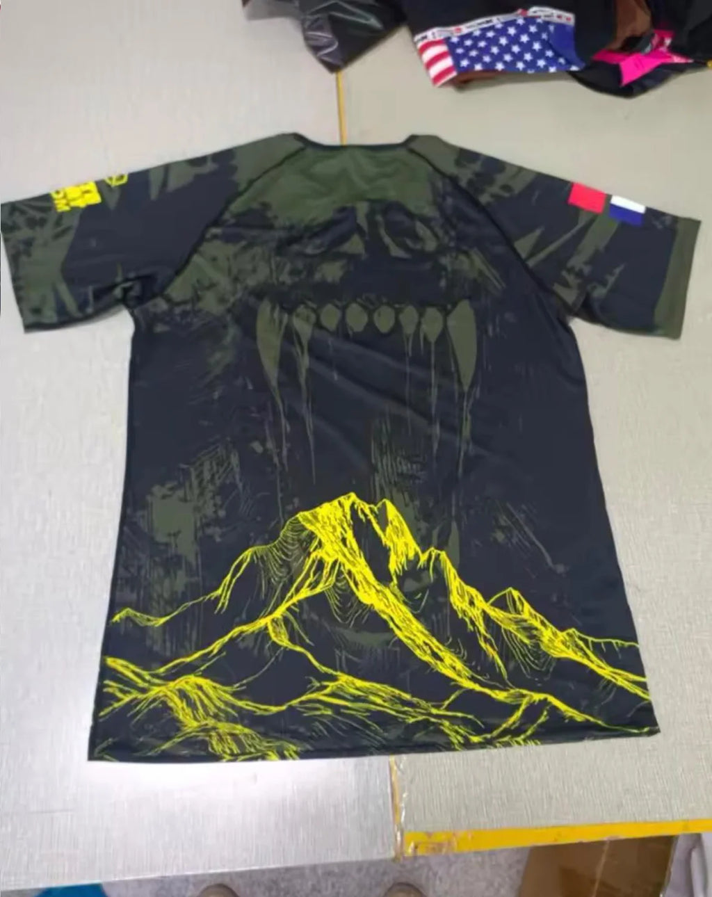 Ensemble MMA Personnalisé "WOLF Green" - Nom + Drapeau | OCTOGOAT