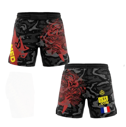 Short MMA camouflage noir et gris Octogoat avec motif tête de tigre rouge féroce, lettrage personnalisé et drapeau  au choix à l'arrière.