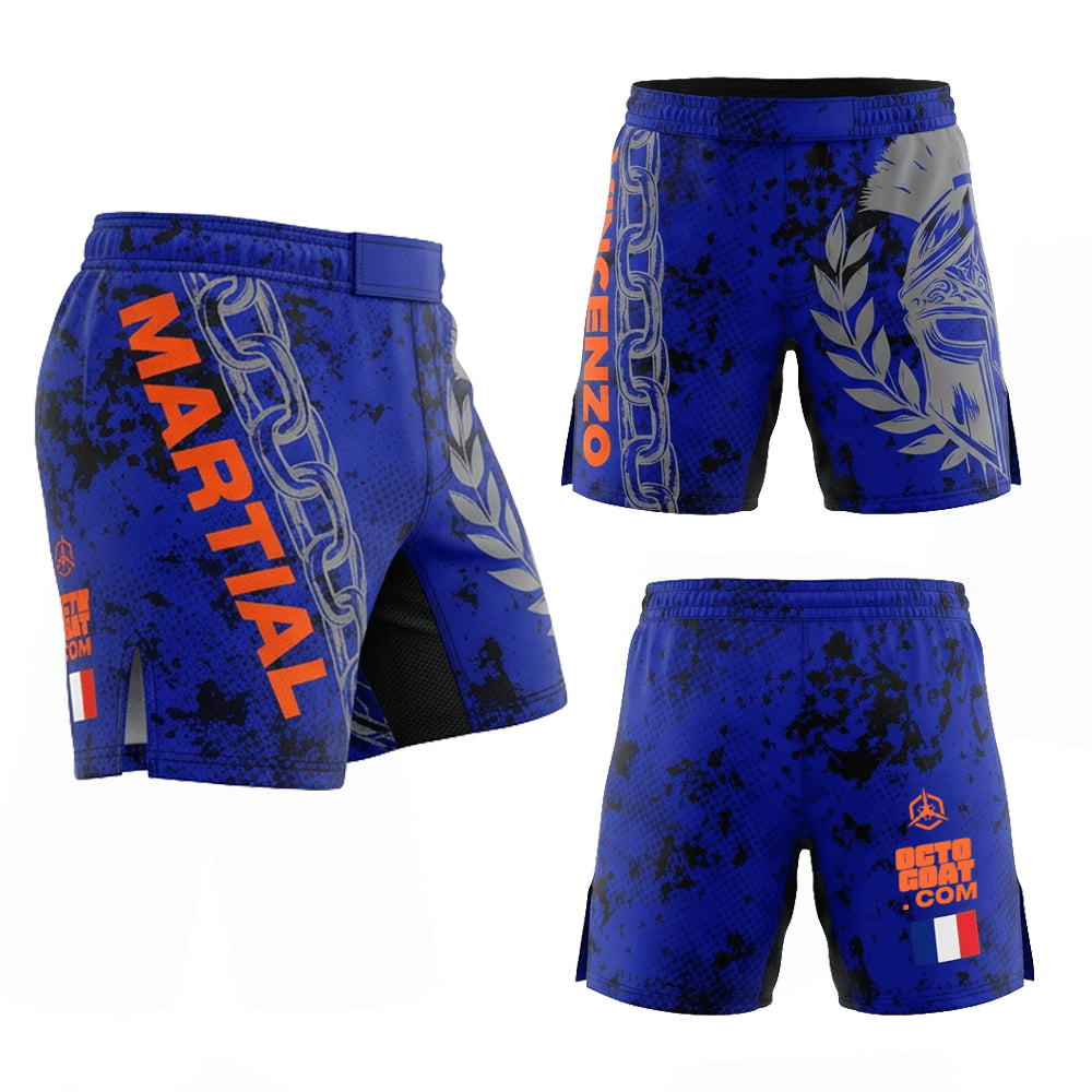 Short MMA bleu et noir avec grand casque de guerrier spartiate, chaînes sur le flanc et drapeau de la France à l'arrière par Octogoat.