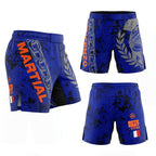 Short MMA bleu et noir avec grand casque de guerrier spartiate, chaînes sur le flanc et drapeau de la France à l'arrière par Octogoat.